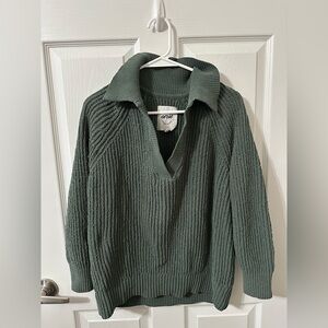 Aerie Women's Deep Green V-Neck Sweater